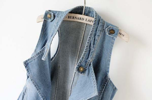 Τζην γυναικείο γιλέκο V σχήματος V σε δύο χρώματα