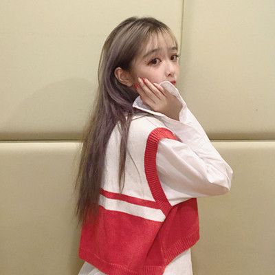 Μοντέρνο μάλλινο γιλέκο με ντεκολτέ σε σχήμα V σε τέσσερα χρώματα