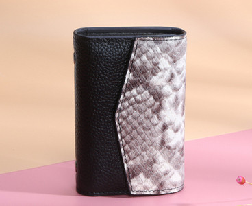 Γυναικείο σύγχρονο χαρτοφυλάκιο εγγράφων σε διάφορα χρώματα