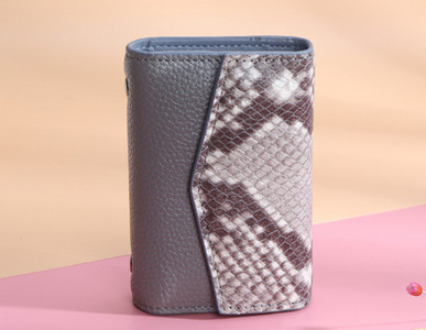 Γυναικείο σύγχρονο χαρτοφυλάκιο εγγράφων σε διάφορα χρώματα