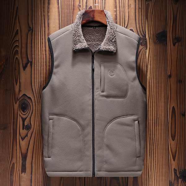 Ανδρικό γιλέκο με μαλακή επένδυση και τσέπες