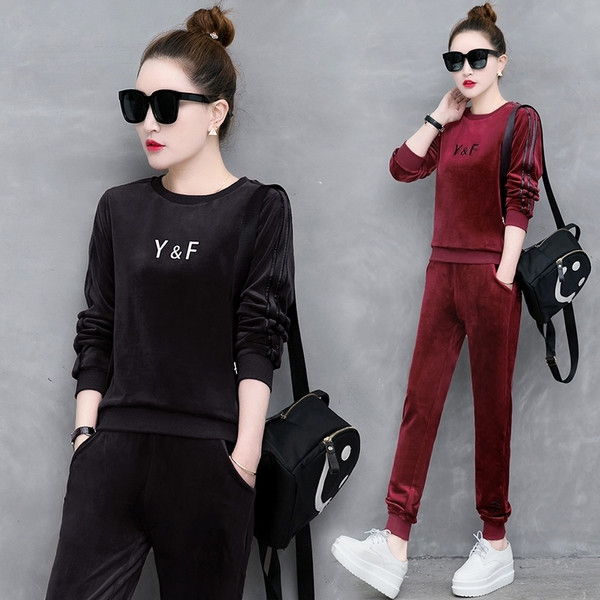 Γυναικείο σέτ  σε πολλά χρώματα