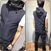 Ανδρικό σπορ καθημερινό γιλέκο με κουκούλα σε σκούρο χρώμα