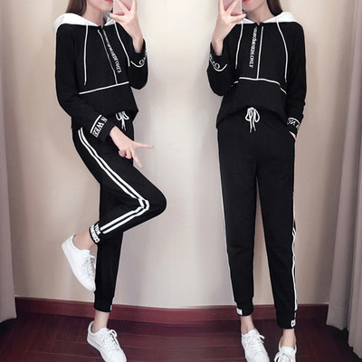 Αθλητικό γυναικείο σετ με κουκούλα και παντελόνι με κουκούλα - τρία χρώματα