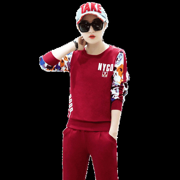 Echipa zilnică feminină cu motive florale în trei culori