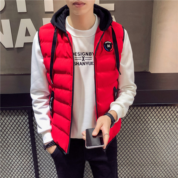 Ανδρικό σπορ καθημερινό γιλέκο σε διάφορα χρώματα με κουκούλα και κεντήματα σε δύο σχέδια