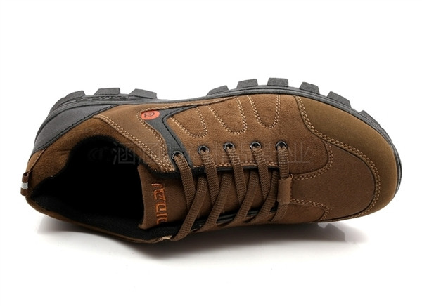 Ανδρικές μπότες πεζοπορίας με σκληρή σόλα