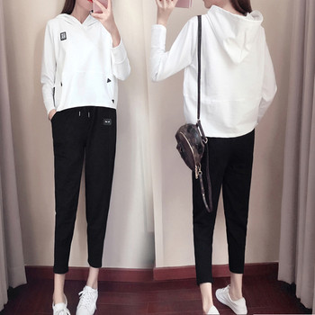 НОВ модел спортен дамски комплет включващ блуза и панталон - черен и бял цвят