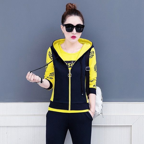 Γυναικείο αθλητικό σετ σε δύο χρώματα