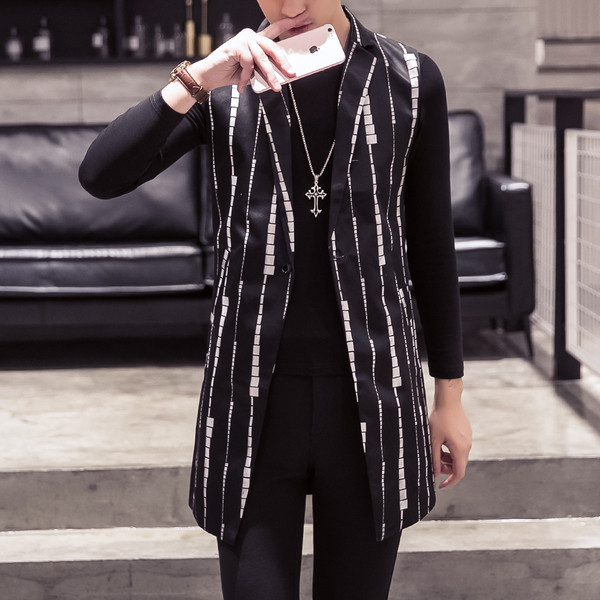 Ανδρικό σπορ καθημερινό γιλέκο με πολύχρωμα στοιχεία