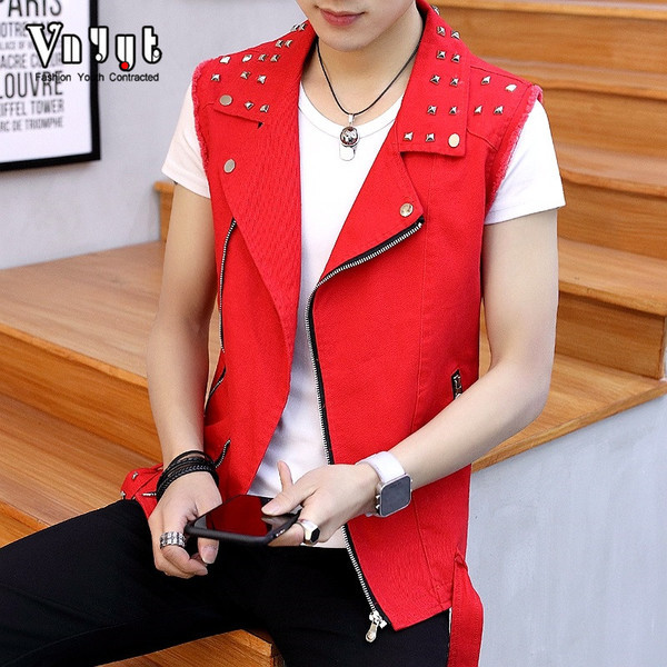 Vesta de denim moderna pentru barbati cu elemente metalice