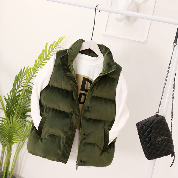 Γυναικείο γιλέκο με μαλακό κάλυμμα σε τέσσερα χρώματα