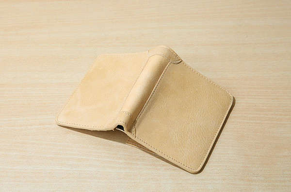 Portofel barbatesc modern din piele ecologica in doua culori