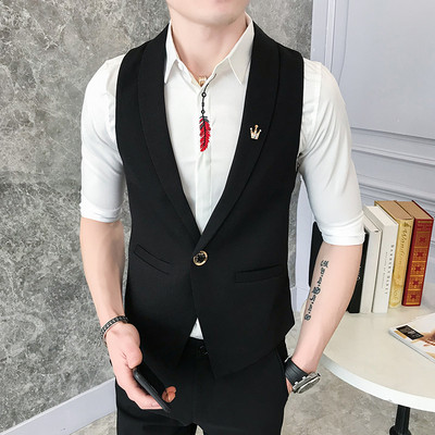 Κομψό μακρύ ανδρικό γιλέκο με διακοσμητικές τσέπες