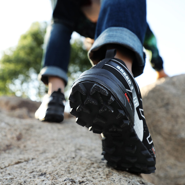 Αδιάβροχα υποδήματα για άντρες σε διάφορα χρώματα