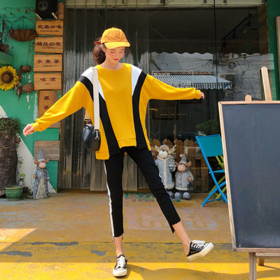 Αθλητικό γυναικείο σετ - μακρύ φούτερ και κολάν με πλευρικές άκρες