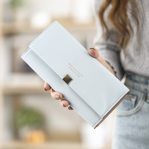 Portofel de dama in mai multe culori cu inscriptie