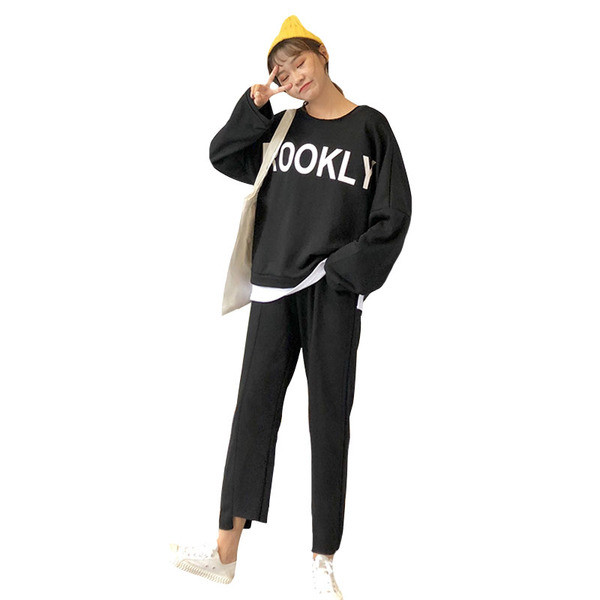 Set sport pentru femei din două părți în negru cu inscripție