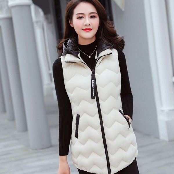 Vesta de dama moderna cu gluga si broderie in mai multe culori