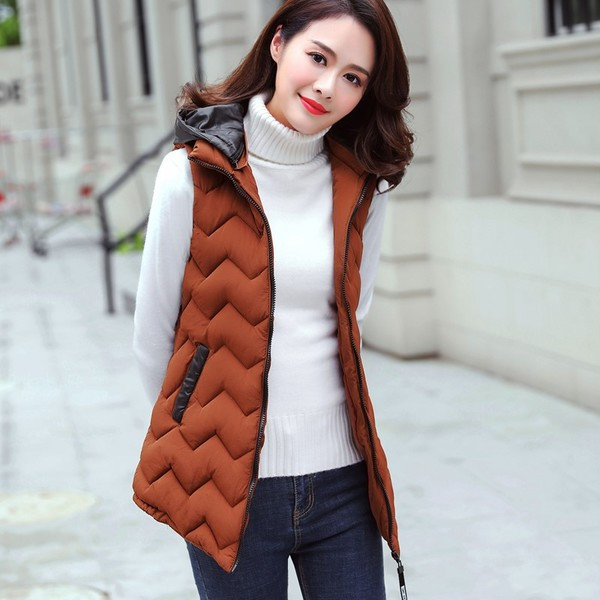 Vesta de dama moderna cu gluga si broderie in mai multe culori