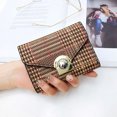 Γυναικείο πορτοφόλι σε διάφορα μοντέλα και χρώματα