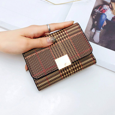 Γυναικείο πορτοφόλι σε διάφορα μοντέλα και χρώματα