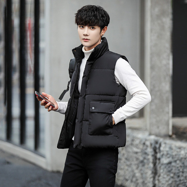 Κομψό μακρύ ανδρικό γιλέκο σε τρία χρώματα με μπροστινές τσέπες