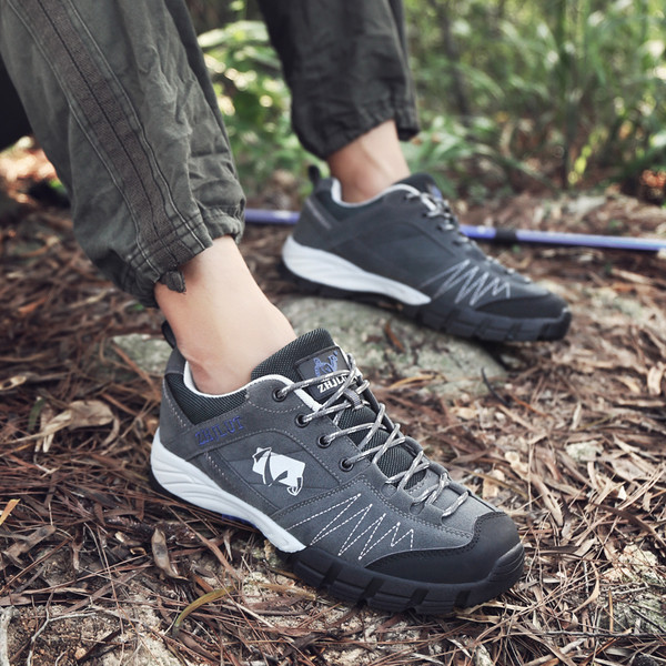 Ανδρικά υποδήματα πεζοπορίας σε τρία χρώματα