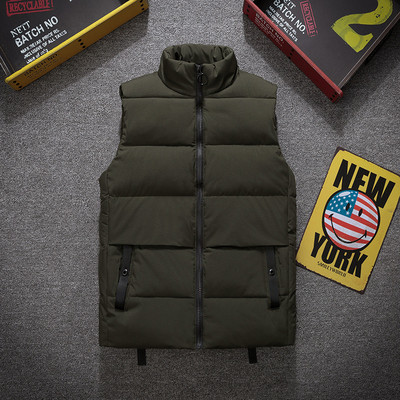 Μοντέρνο ανδρικό γιλέκο με κεντήματα στην πλάτη