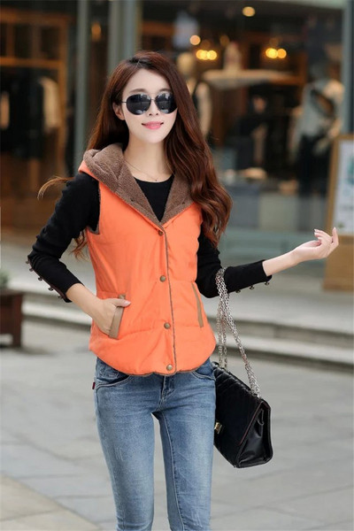 Κομψό γυναικείο γιλέκο  με απαλό κάλυμμα σε διάφορα χρώματα