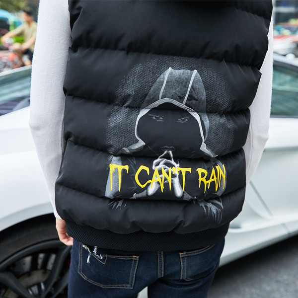 Ανδρικά αθλητικά γιλέκα με  έγχρωμη επιγραφή