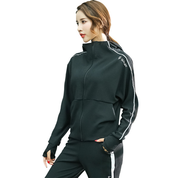 Γυναικεία αθλητικά σύνολα με δύο μέρη σε μαύρο χρώμα