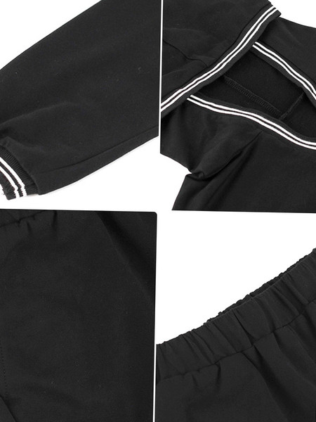 Спортен дамски комплект в черен цвят от две части - къс суичър и панталон