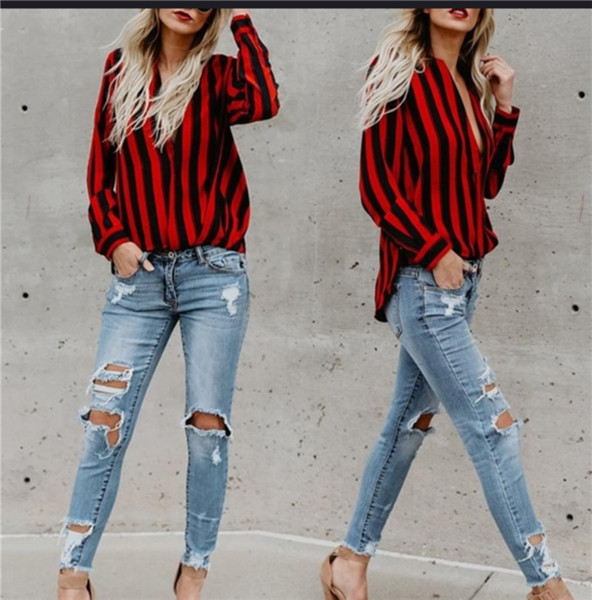 Σέξυ γυναικείο πουκάμισο με βαθύ ντεκολτέ - μπλε και κόκκινο χρώμα