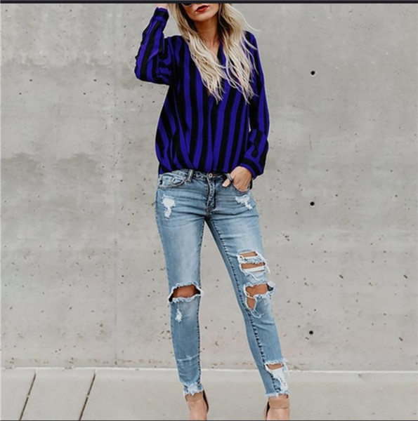 Σέξυ γυναικείο πουκάμισο με βαθύ ντεκολτέ - μπλε και κόκκινο χρώμα