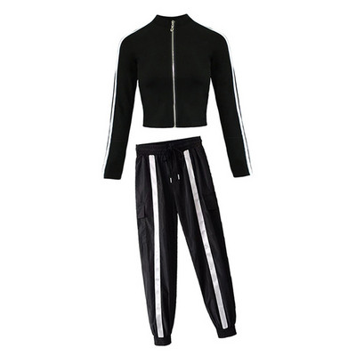 Спортен дамски комплект в черен цвят