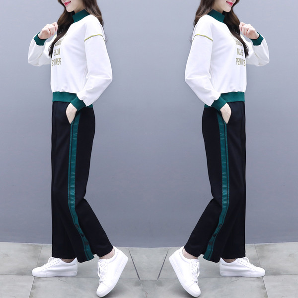 Set sport pentru femei din două părți cu inscripție și margine colorată