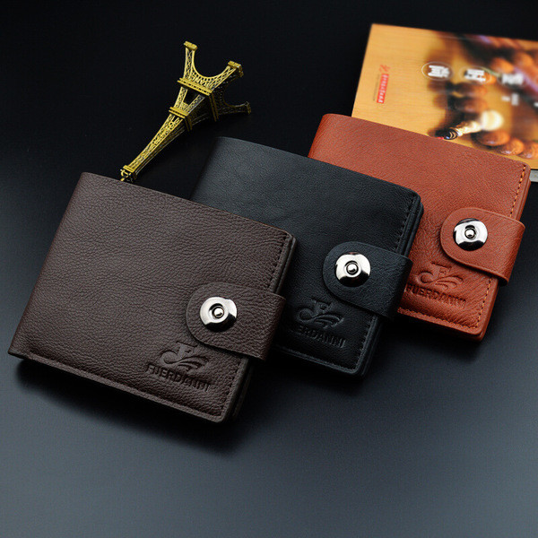 Μοντέρνο δερμάτινο ανδρικό πορτοφόλι