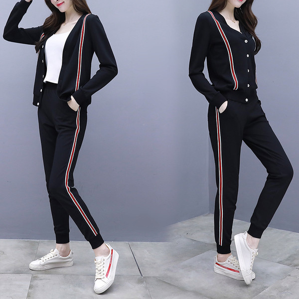 Δύο κομμάτι γυναικείο αθλητικό σετ - ψηλά μακρύ παντελόνια και φούτερ και κουμπιά σχήματος V