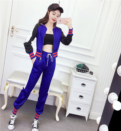 Γυναικεία αθλητική φόρμα σε τρία χρώματα