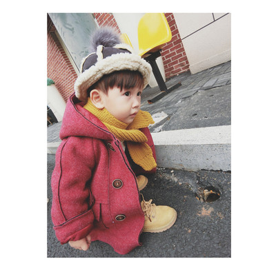 Κομψό παιδικό παλτό για αγόρια με κουκούλα σε δύο χρώματα
