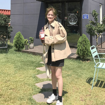 Palton de dama cu decolteu in V in doua culori