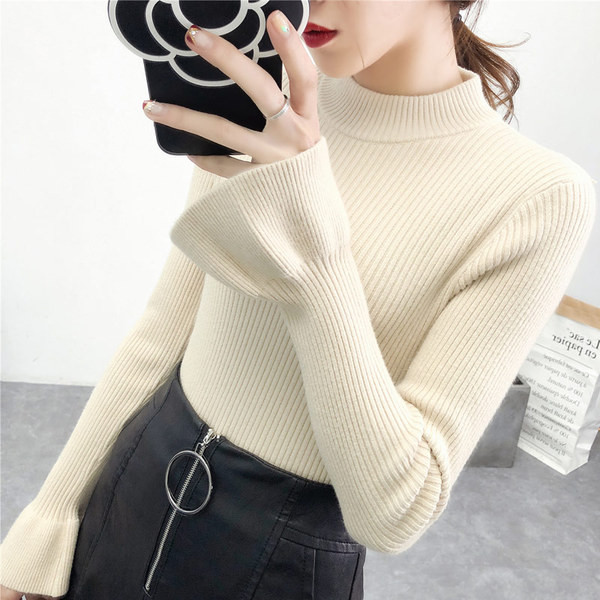 Κομψό γυναικείο πουλόβερ  σε διάφορα χρώματα με φαρδύ μανίκι