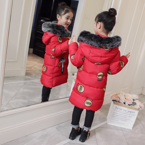 Μοντέρνο χειμωνιάτικο μπουφάν με μακρύ μανίκι και  γούνα και πολύχρωμη εφαρμογή σε διάφορα χρώματα