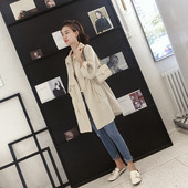 Σπορ-κομψό γυναικείο παλτό με ντεκολτέ σε σχήμα V σε δύο χρώματα