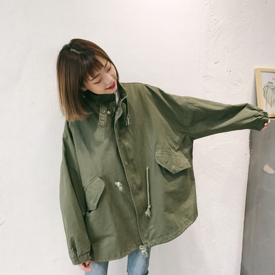 Αθλητικό γυναικείο παλτό σε τρία χρώματα