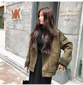 Μοντέρνο γυναικείο παλτό με απαλή επένδυση