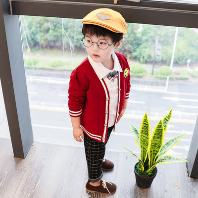 Κομψό παιδικό σετ για αγόρια σε τρία μέρη - τρία χρώματα