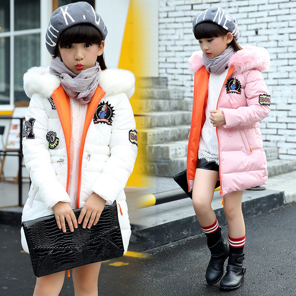 HIT Geaca de iarna moderna pentru copii cu embleme colorate si puf in mai multe culori