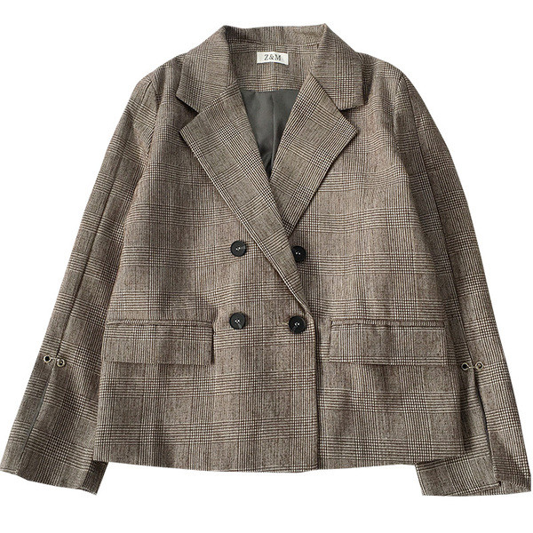 Palton elegant de damă cu mâneci tăiate